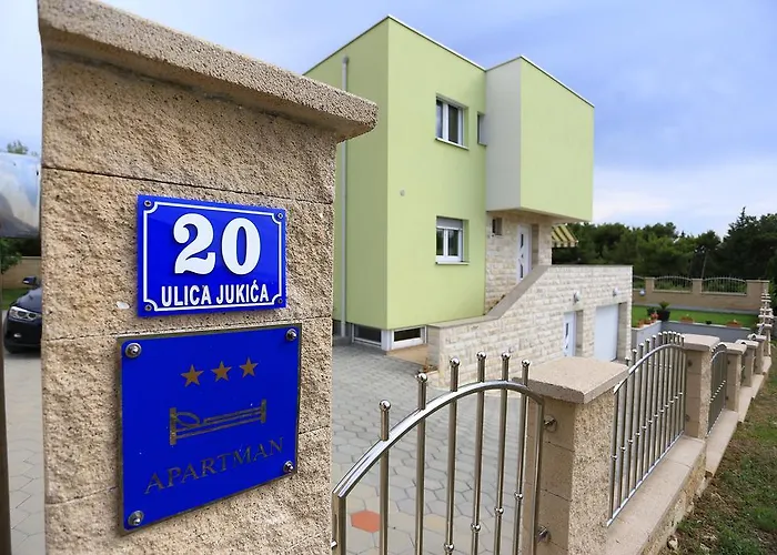 Apartments Loncar